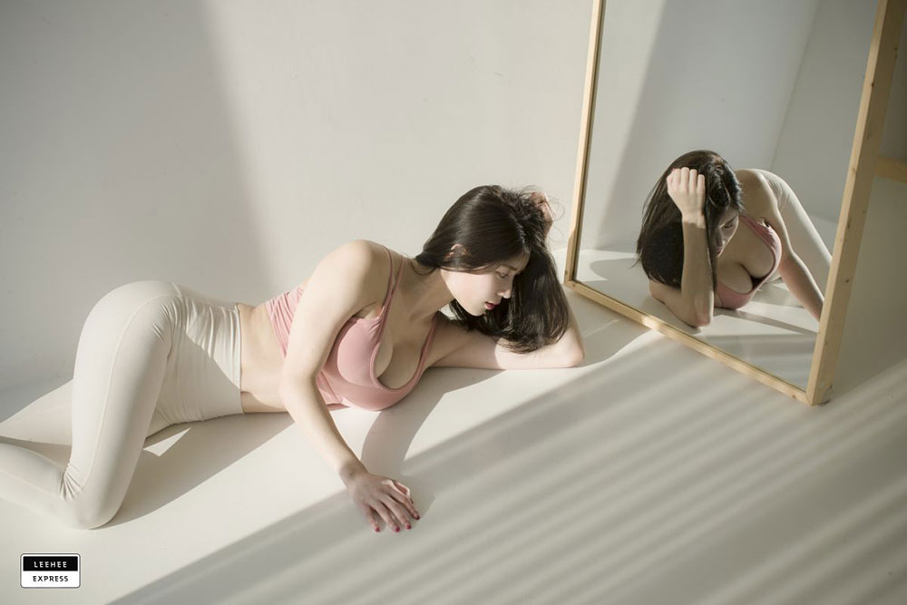 韩国妹纸Min.E(민이) 写真图片合集-1 韩国妹纸Min.E(민이) 写真图片合集