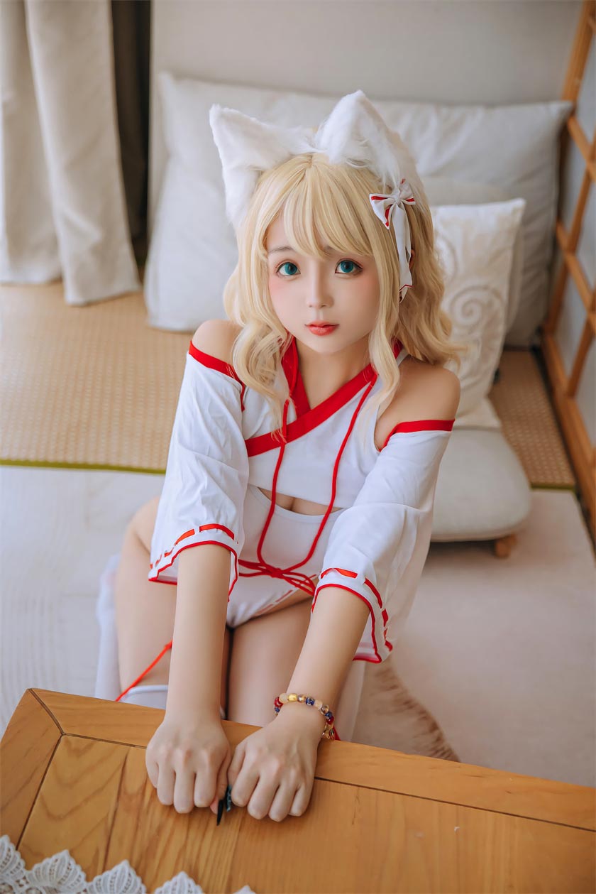 日奈娇 小狐狸巫女COS