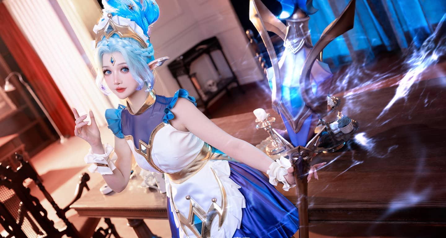 《金铲铲之战》迦娜cosplay