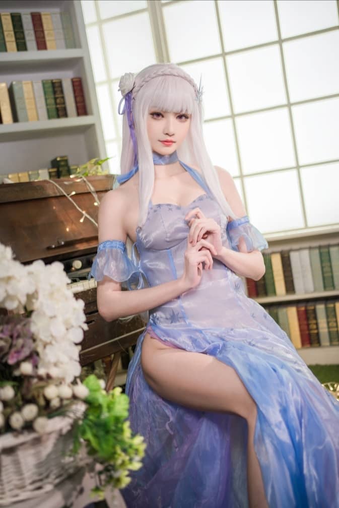 爱蜜莉亚水晶礼服