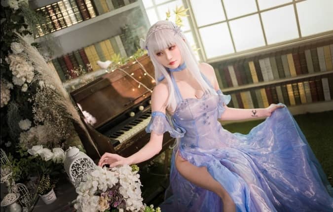 爱蜜莉亚水晶礼服