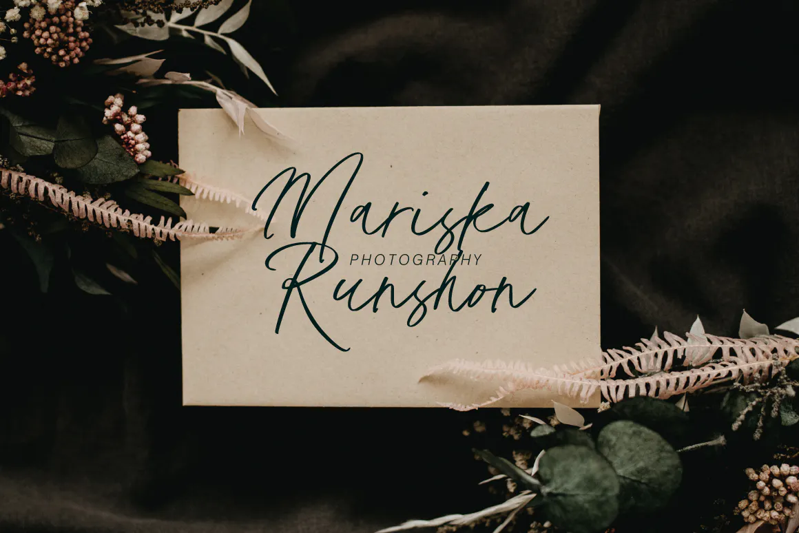 时尚优雅的英文手写签名字体 - Mafisty