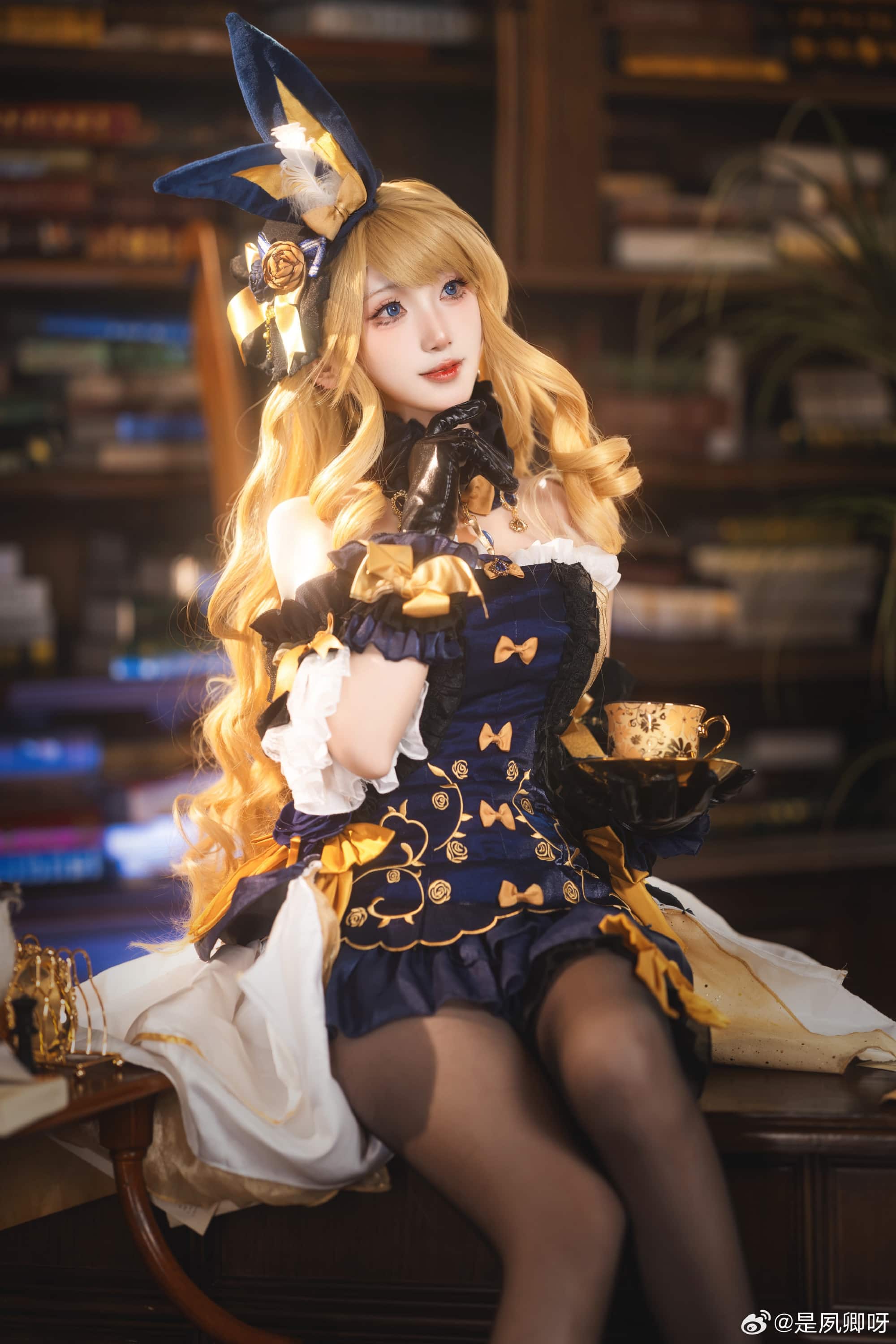 COSPLAY 原神 娜维娅兔兔装@是夙卿呀