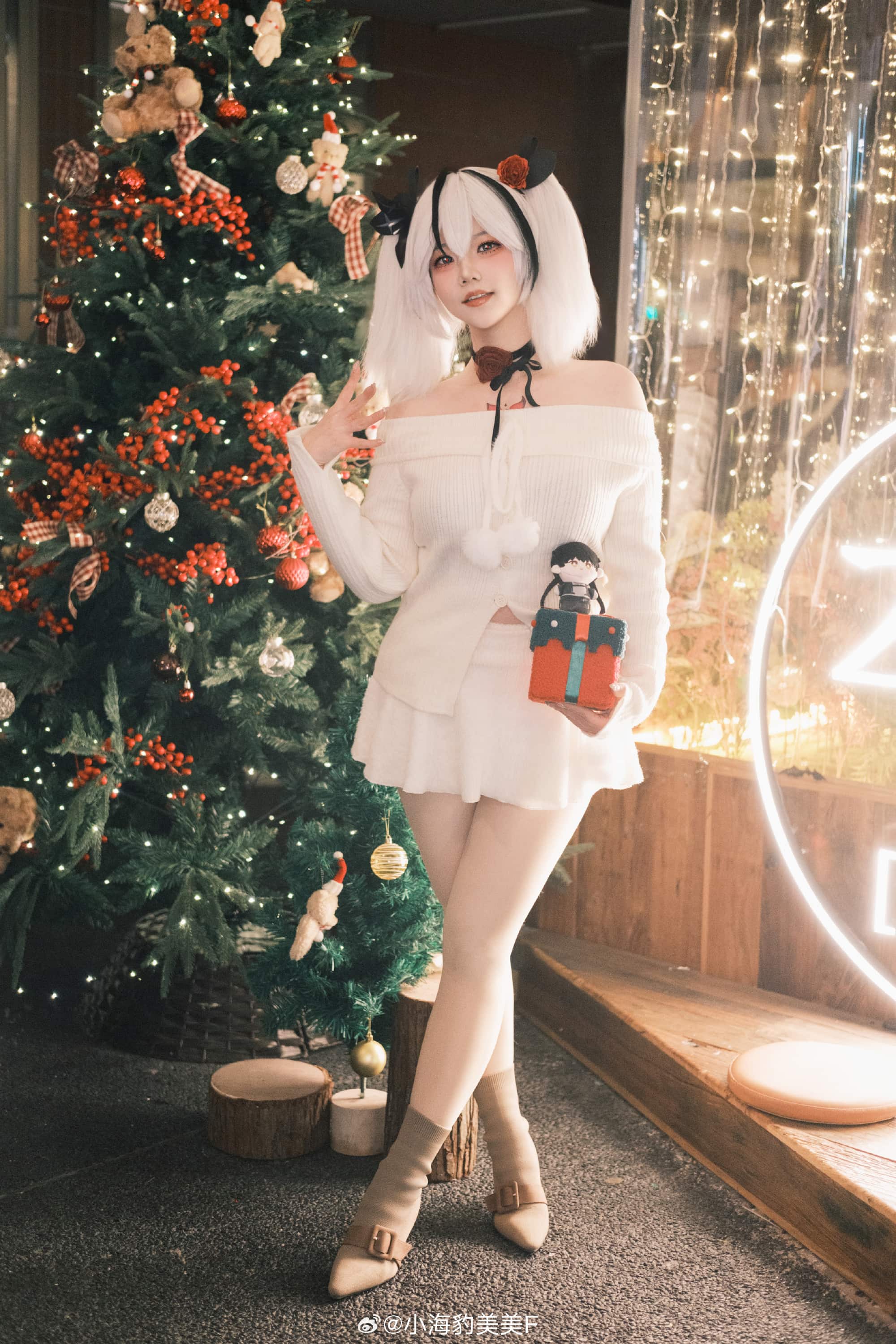 COSPLAY 和我一起的晚餐，有没有和开心呀～漂泊者💕 鸣潮 椿@小海豹美美F