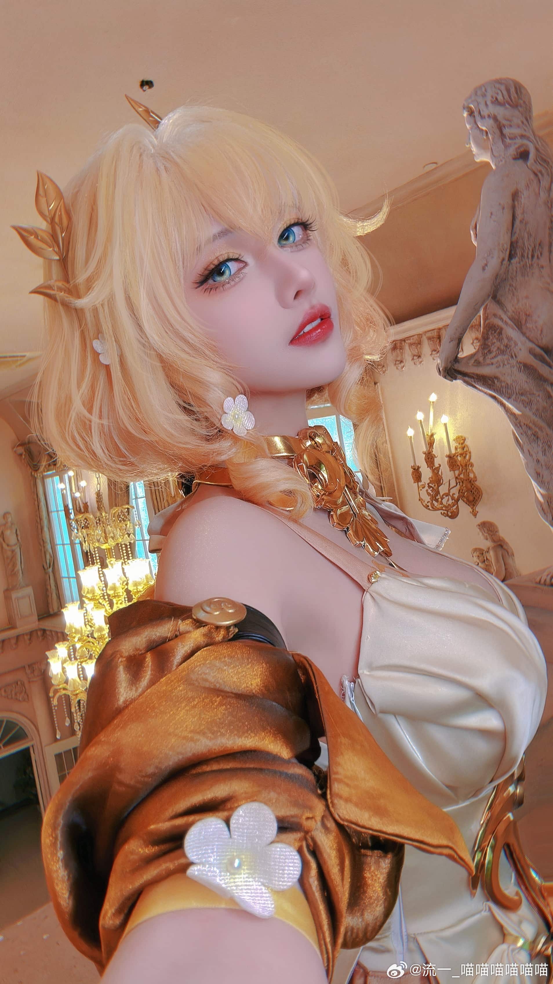 COSPLAY 突然发现阿格莱雅的自拍没有发！星穹铁道阿格莱雅@流一_喵喵喵喵喵喵