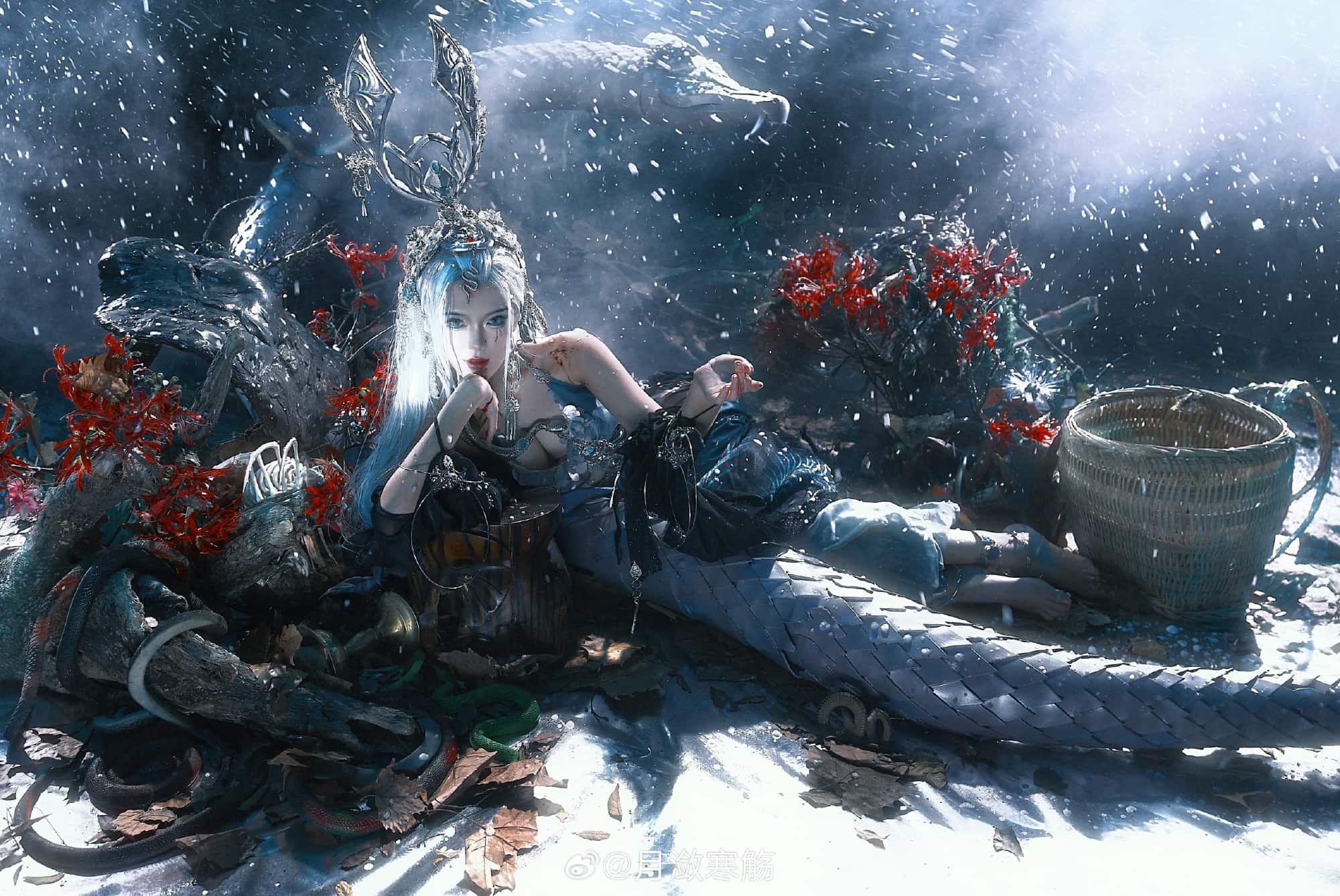 COSPLAY 逆水寒「山海志异」玄麟枕骸🐍 巴蛇cos@月潋寒觞