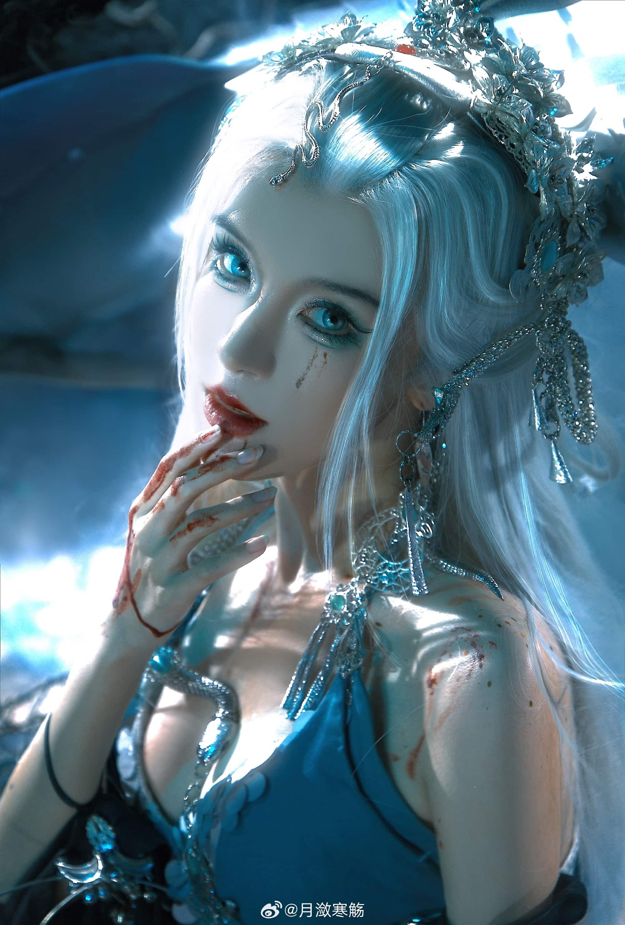 COSPLAY 逆水寒「山海志异」玄麟枕骸🐍 巴蛇cos@月潋寒觞