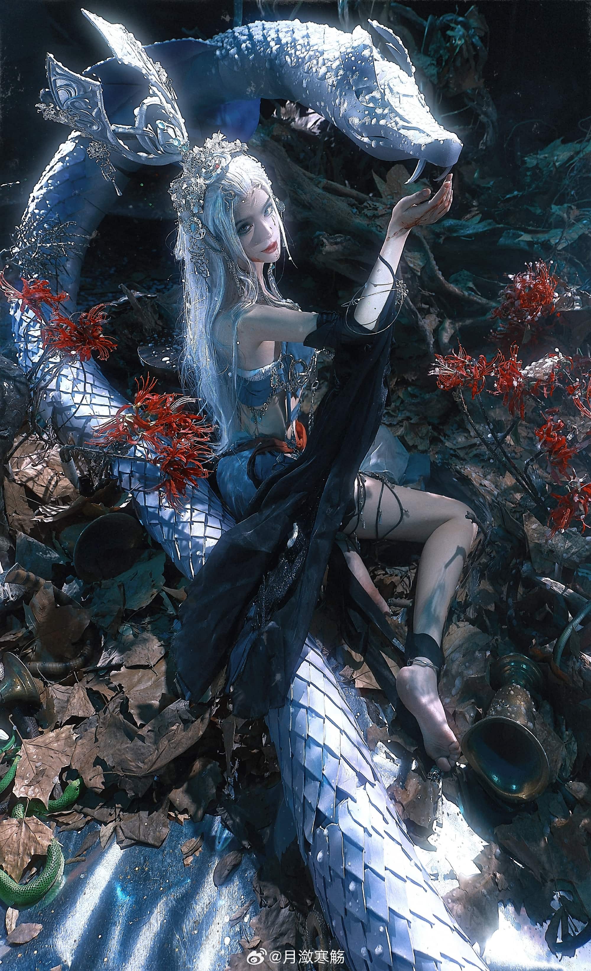 COSPLAY 逆水寒「山海志异」玄麟枕骸🐍 巴蛇cos@月潋寒觞