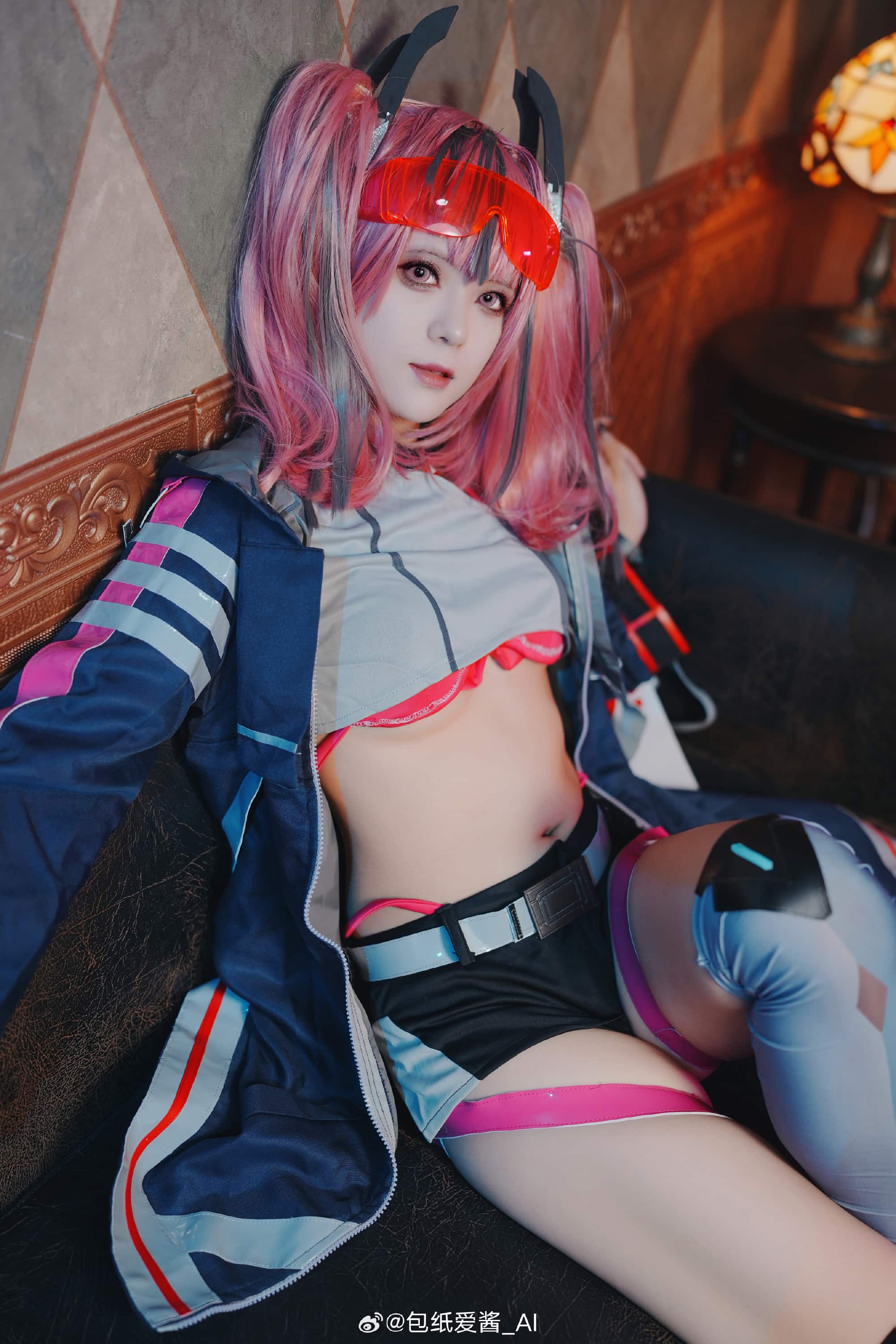 碧蓝航线布莱默顿原皮cos @包纸爱酱_AI