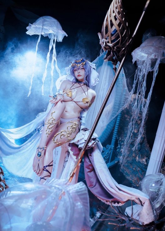 我就是大海的女王波塞冬！@秋和短腿猫狗的日常