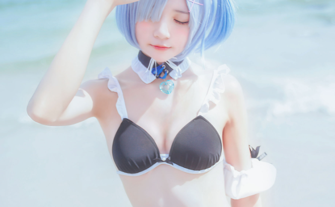 桜桃喵 蕾姆COS，精品摄影作品赏析