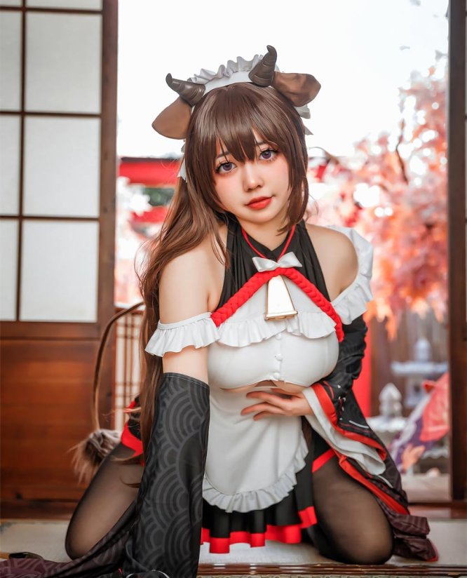 啊日日_Ganlory 碧蓝航线 迷糊女仆COS