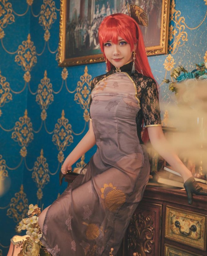 源纱希喵喵喵 君主旗袍COS