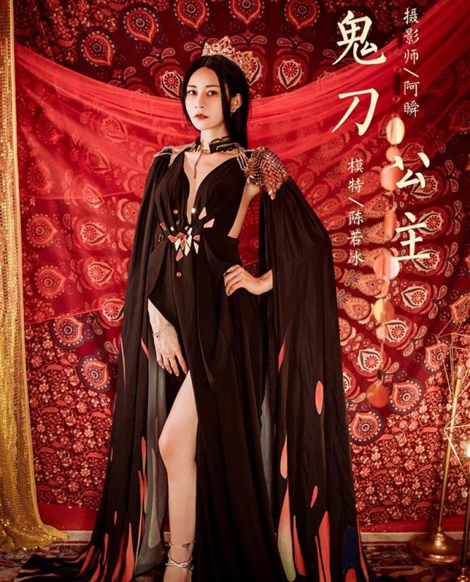 《YALAYI雅拉伊》全套图片包合集1119期及视频160期