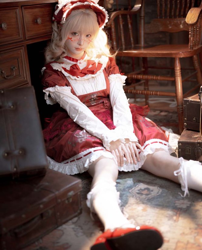 蠢沫沫 橱窗娃娃