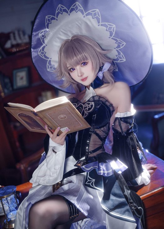 COSPLAY 崩坏：星穹铁道 大黑塔@阳炎型小菠萝